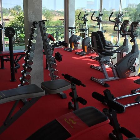 Nakhonratchasima Por-Ho Boutique Hotel מראה חיצוני תמונה