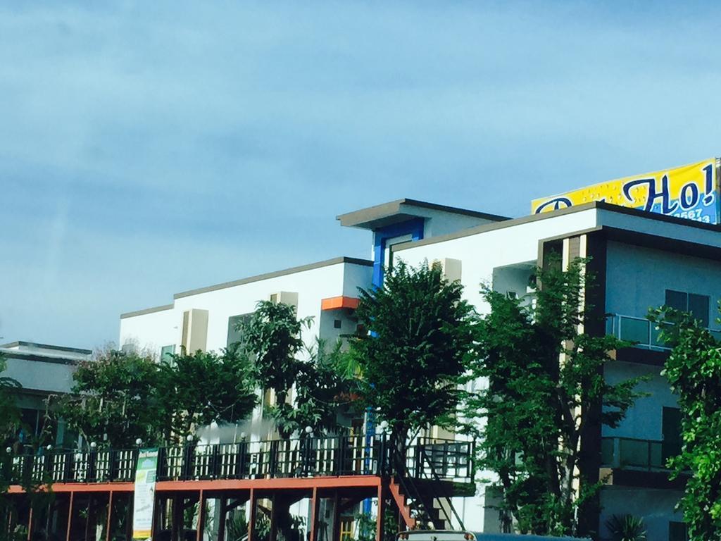 Nakhonratchasima Por-Ho Boutique Hotel חדר תמונה