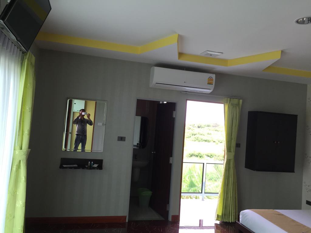 Nakhonratchasima Por-Ho Boutique Hotel חדר תמונה