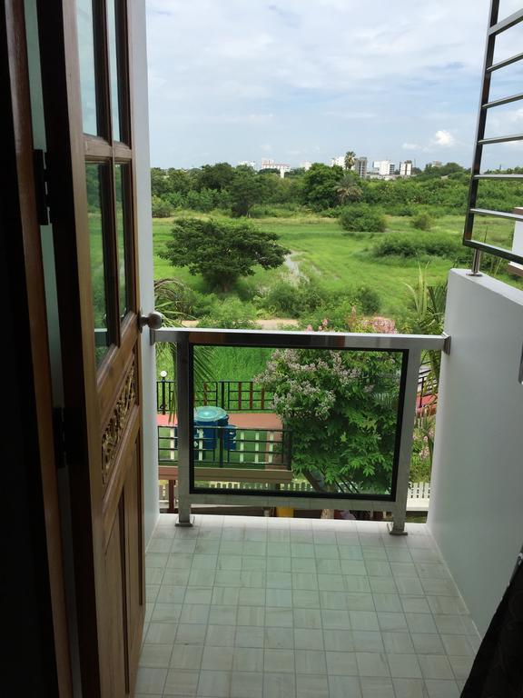 Nakhonratchasima Por-Ho Boutique Hotel חדר תמונה