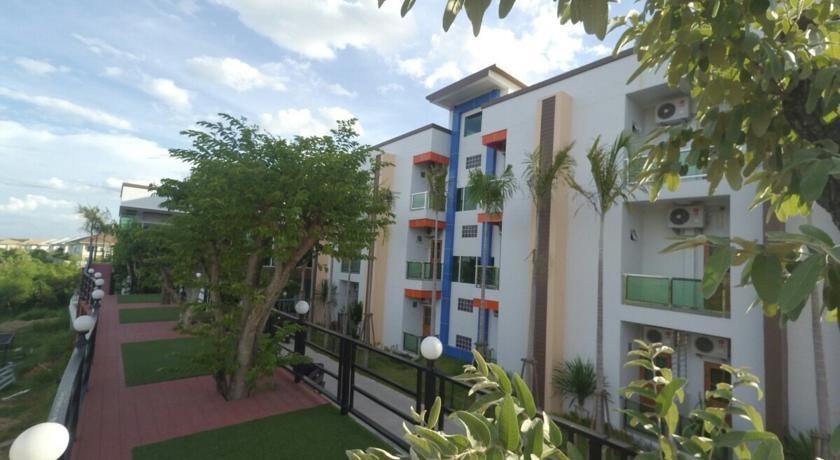 Nakhonratchasima Por-Ho Boutique Hotel מראה חיצוני תמונה