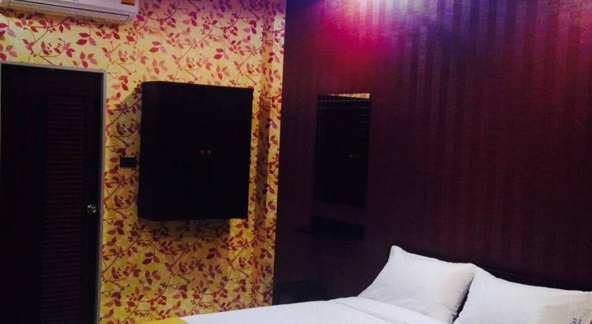 Nakhonratchasima Por-Ho Boutique Hotel מראה חיצוני תמונה